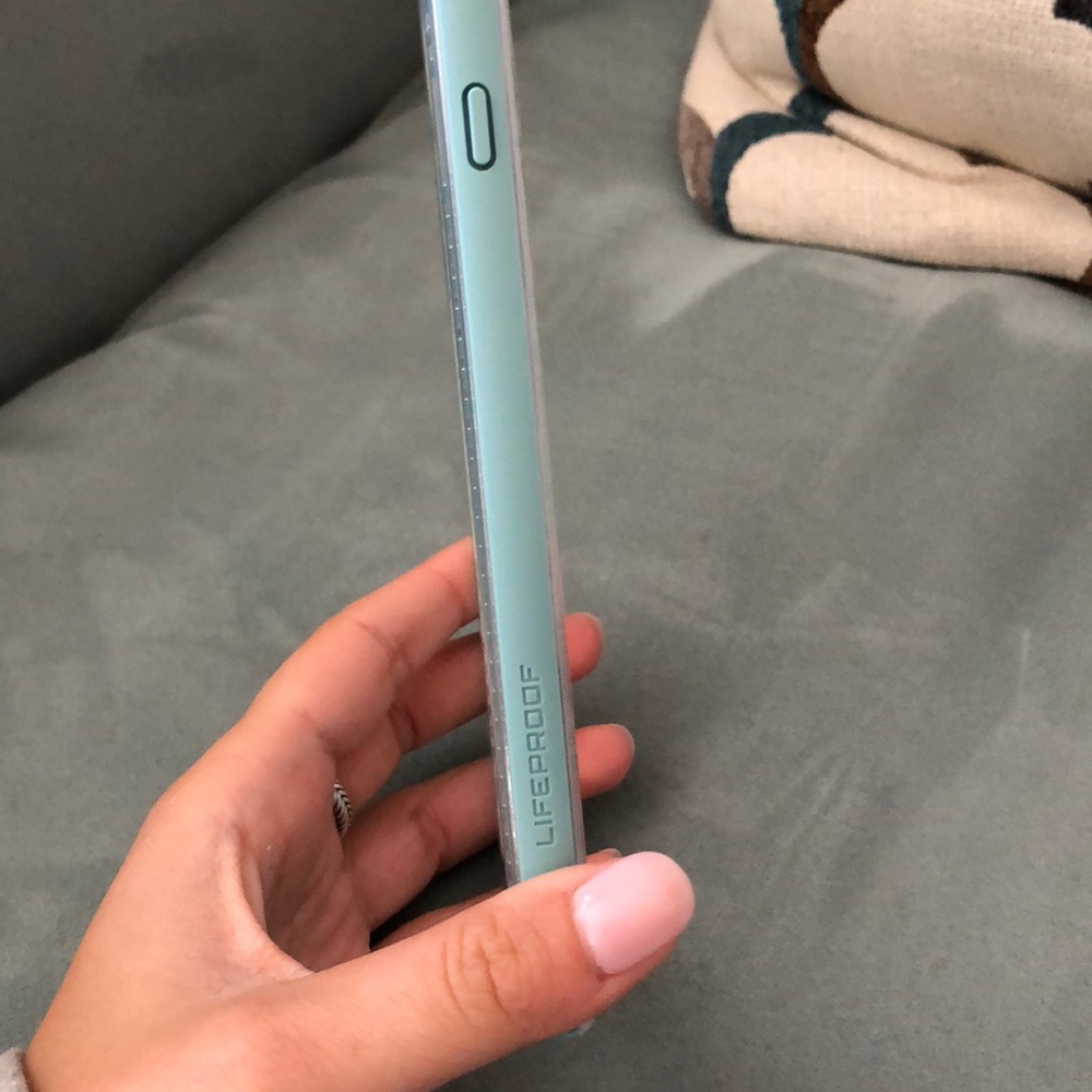 iPhone 8 Plus lifeproof new case!